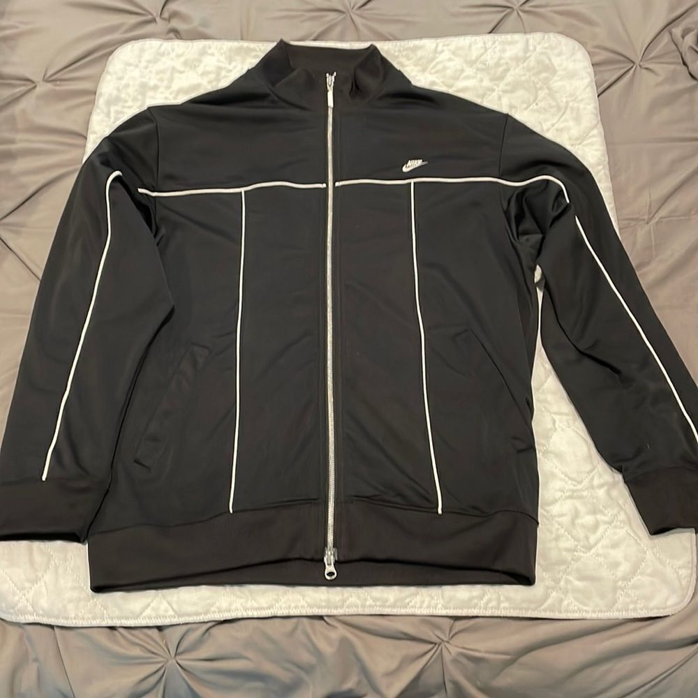 Nike full zip polyester jacket mens large black